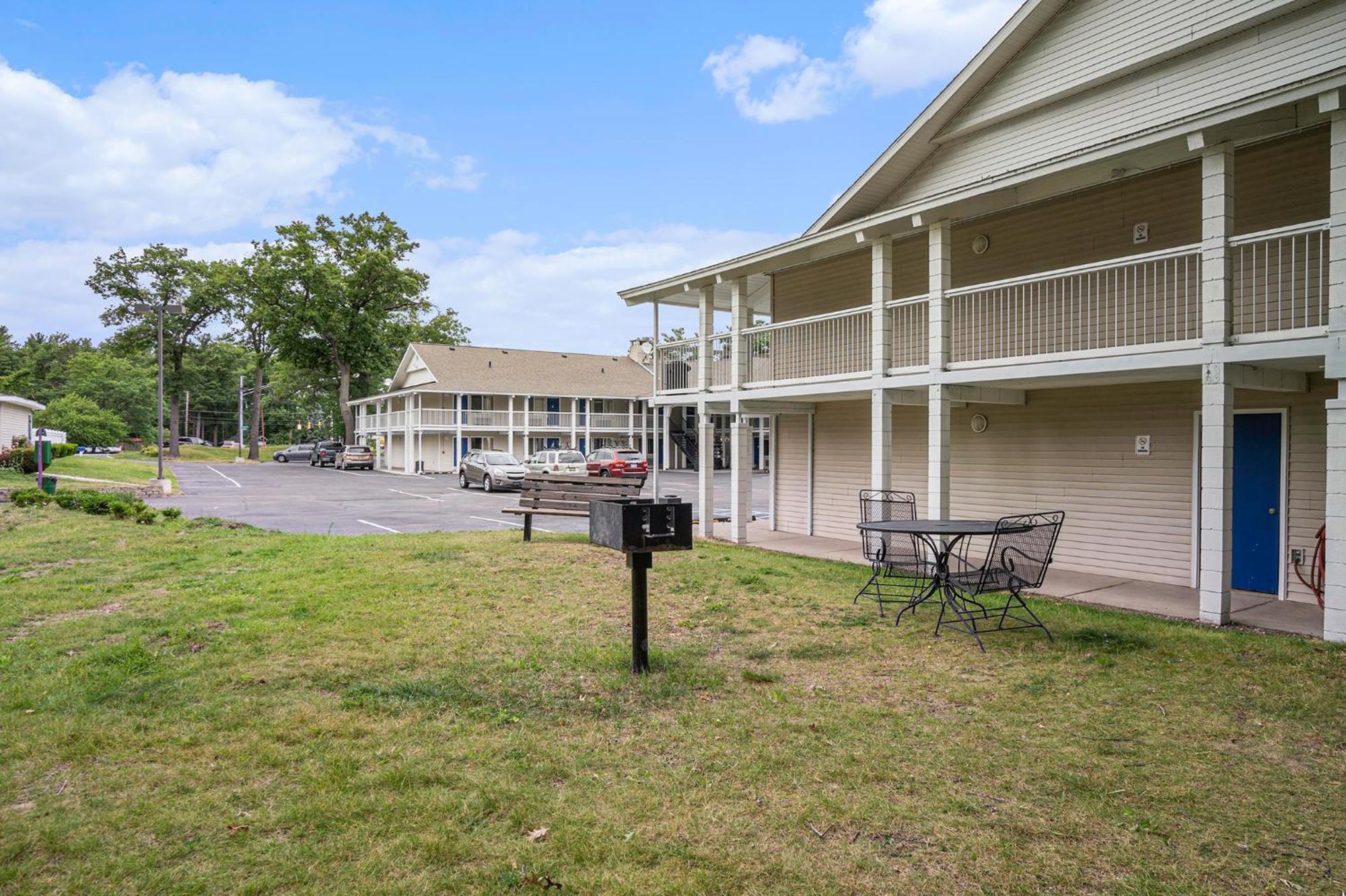 Travelodge By Wyndham Traverse Mi 2* Traverse City